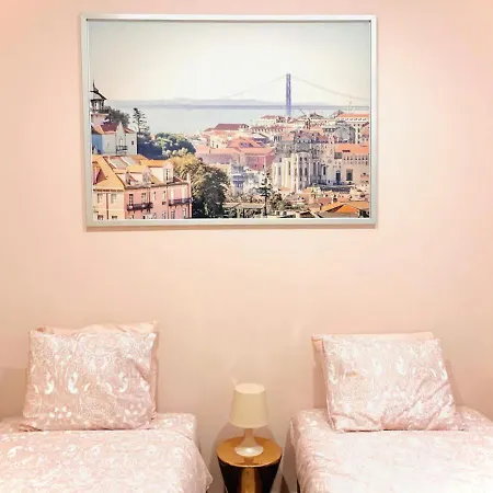 Charming 4 Bedroom In Chiado Appartement *