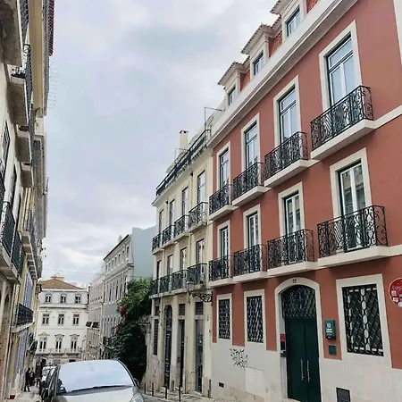 Charming 4 Bedroom In Chiado Appartement Lissabon