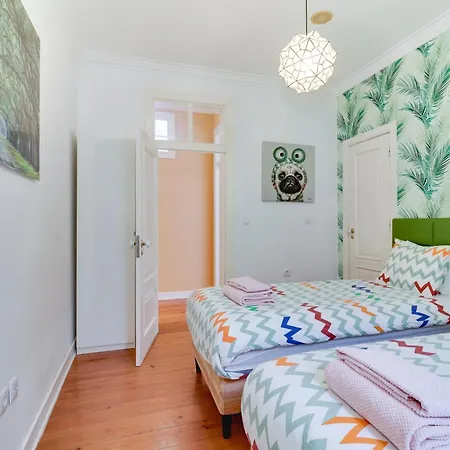 Appartement Charming 4 Bedroom In Chiado Lissabon